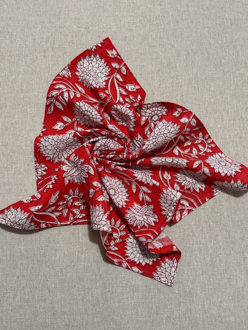 FREE WITH $25 PURCHASE Cotton Blend 16x16 Scarf/Bandana/ Handkerchief-Red/White - Picture 10 of 12